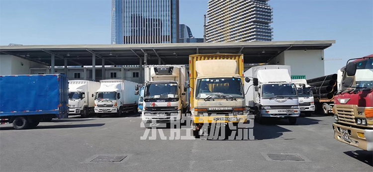 香港進(jìn)口貨物也要繳納增值稅，深圳到香港運(yùn)輸車隊(duì)